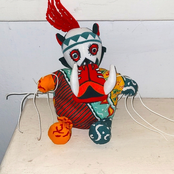 Disney's The Lion King Broadway Musical Complete Trickster Set! - Picture 4 of 7